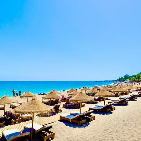 Trocadero Beach, Pool And Tennis