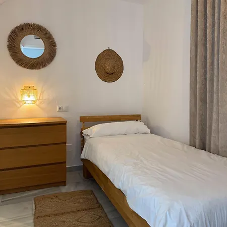 Trocadero Beach, Pool And Tennis *