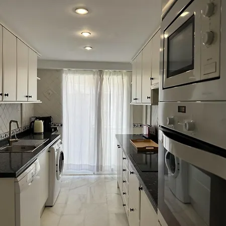 Будинок відпочинку Trocadero Beach, Pool And Tennis *