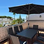 Trocadero Beach, Pool And Tennis