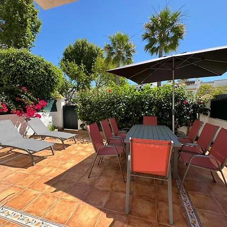 Tatil Evi Trocadero Beach, Pool And Tennis